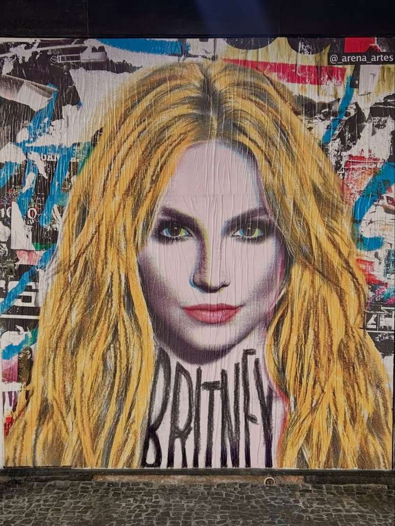 (Foto: Instagram @britneyonlinebrasil | @_arena_artes_)