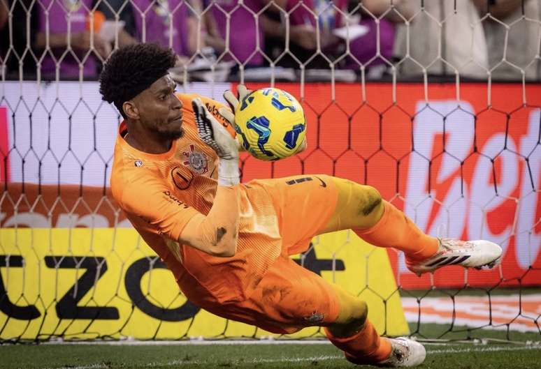 Hugo Souza, goleiro do Corinthians 