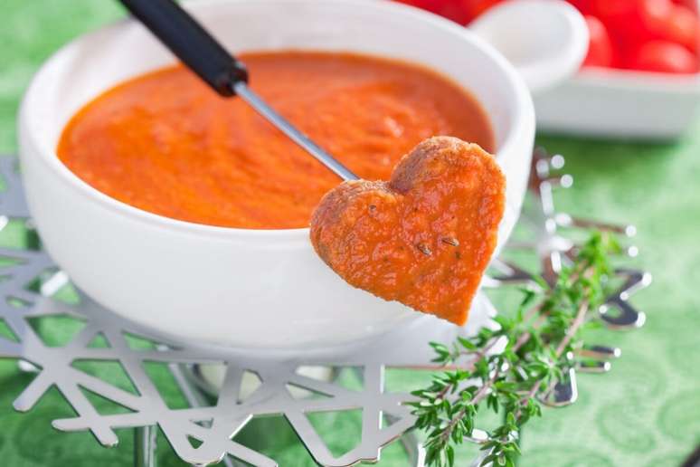 Fondue vegetariano de tomate 