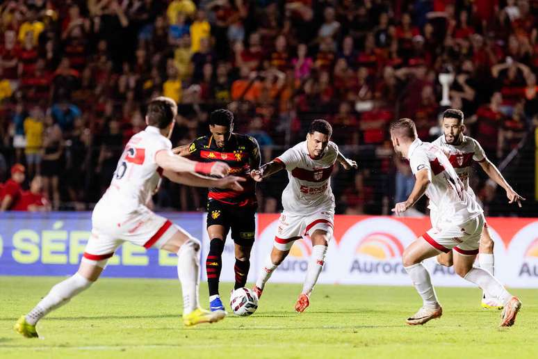 Sport est&aacute; em terceiro na S&eacute;rie B &ndash;