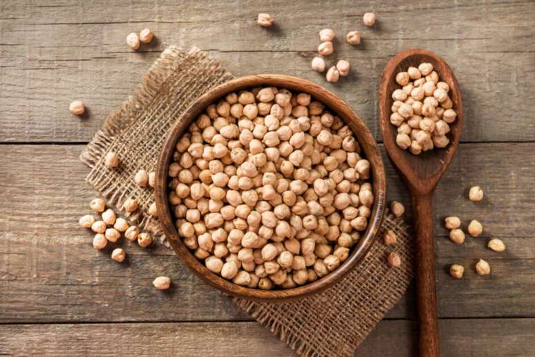 O gr&atilde;o-de-bico pode ser inclu&iacute;do em diferentes preparos para refor&ccedil;ar a ingest&atilde;o de prote&iacute;na 