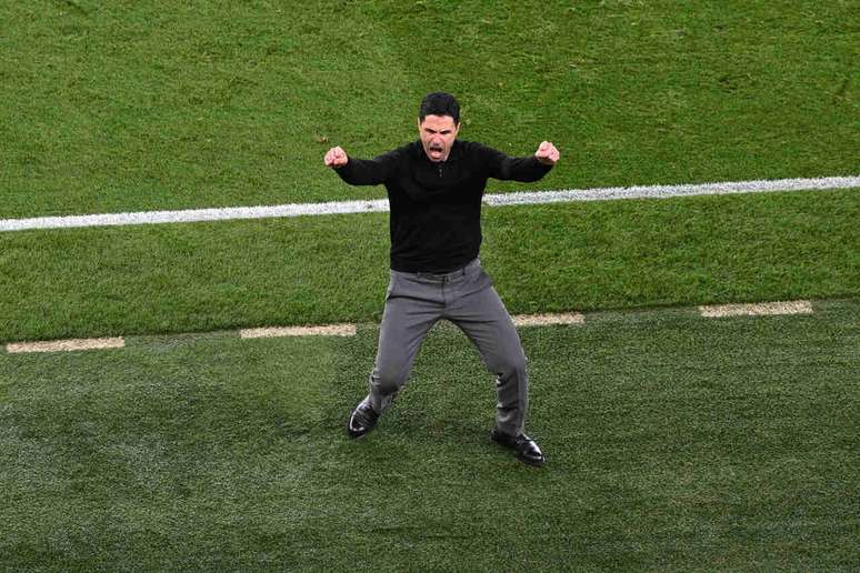 Mikel Arteta est&aacute; perto de entrar de vez na hist&oacute;ria do Arsenal &ndash;