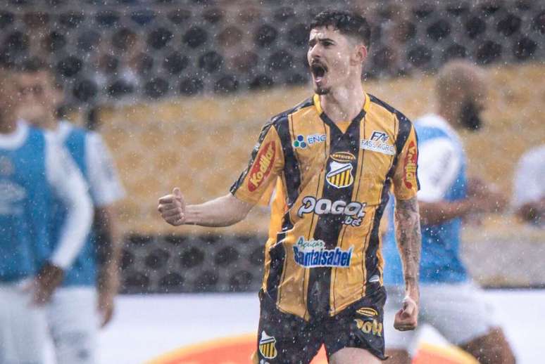 R&ocirc;mulo tem se destacado com a camisa do Novorizontino &ndash;
