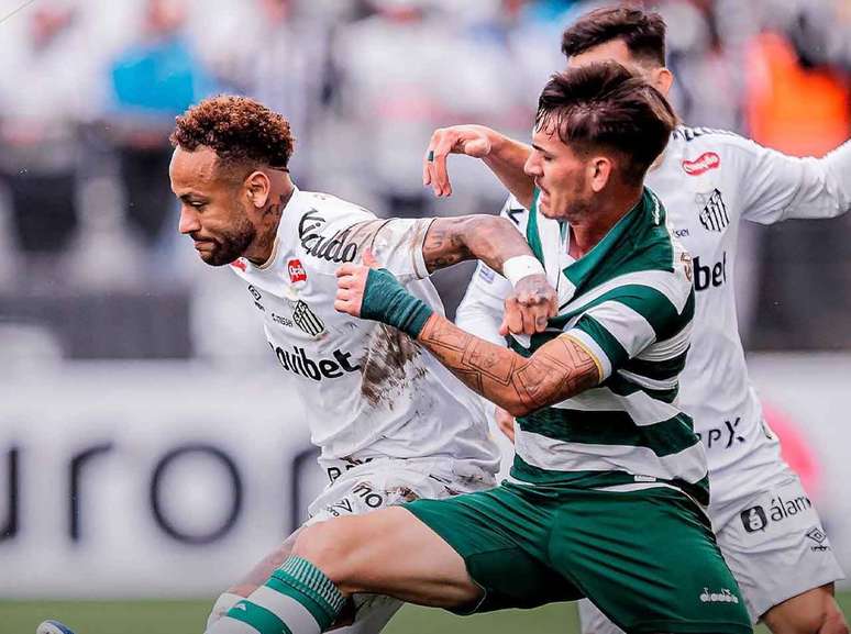 Camisa 10 durante a derrota para o Coritiba no &uacute;ltimo domingo (17), pelo Brasileir&atilde;o &ndash;