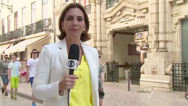 Rosana Valle em seu tempo de rep&oacute;rter da TV Tribuna, afiliada da Globo no litoral de SP