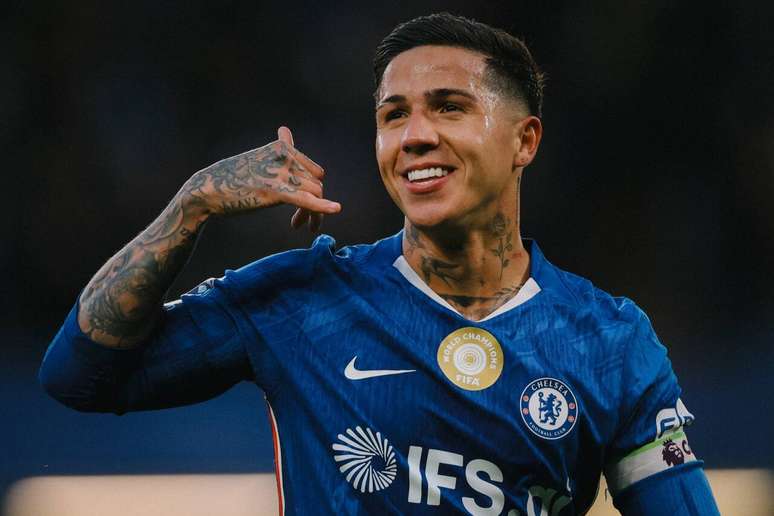 Enzo Fern&aacute;ndez abriu o placar para o Chelsea &ndash;