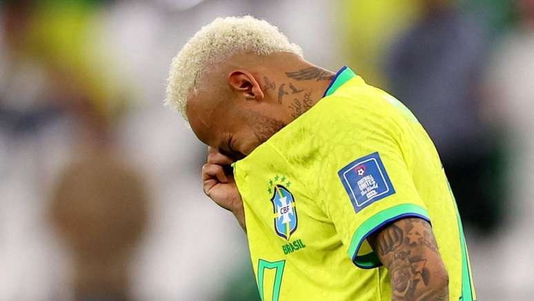 Neymar em jogo que eliminou o Brasil da Copa do Mundo, no Catar, em 2022; uniforme de 2026 ainda n&atilde;o entrou em campo