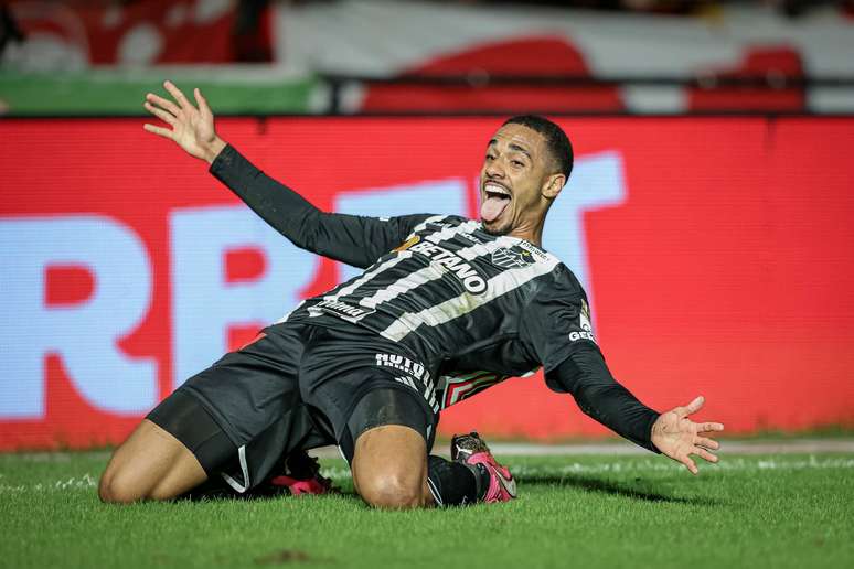 R&ocirc;mulo retornar&aacute; ao Atl&eacute;tico ap&oacute;s o Sporting desistir da compra do zagueiro &ndash;