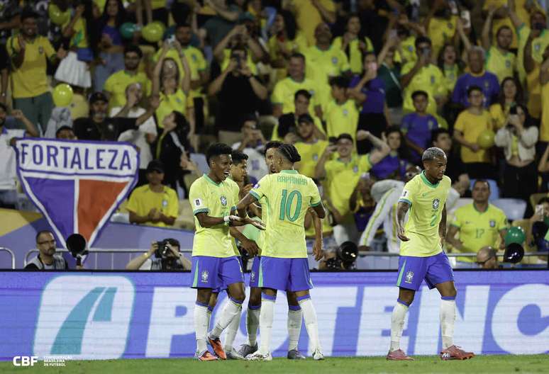 Apesar da campanha ruim, Brasil garantiu vaga na Copa sem sustos &ndash;