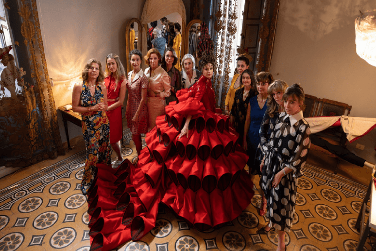 Em &ldquo;Diamantes&rdquo;, mulheres ligadas ao cinema italiano enfrentam desafios pessoais e profissionais em meio aos bastidores da moda e do audiovisual 
