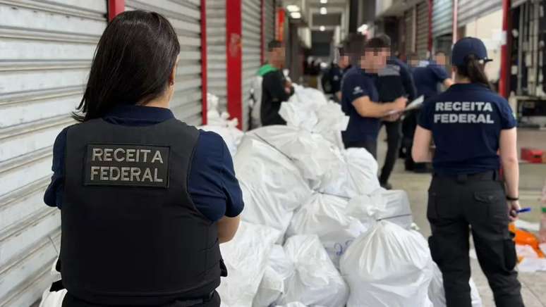 Receita Federal apreende produtos no Br&aacute;s, em S&atilde;o Paulo