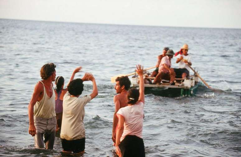 Na d&eacute;cada de 1990, dezenas de milhares de cubanos arriscaram as vidas no mar para tentar chegar aos EUA