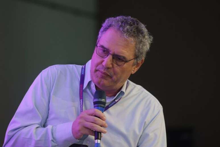 Marcos Jank, professor e coordenador do Insper Agro Global, como mediador do painel.