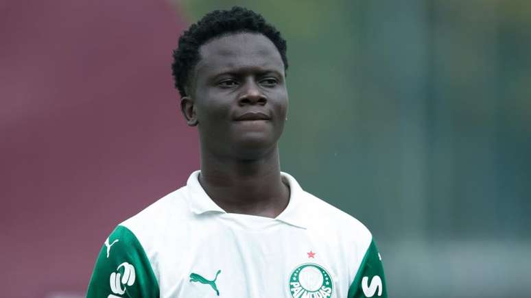 Kon&eacute;, zagueiro do Palmeiras 