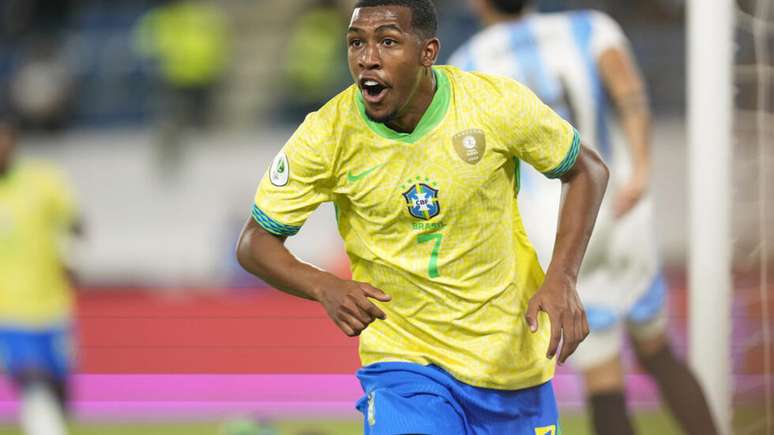 Rayan comemora o gol diante da Argentina na fase final do Campeonato Sul-Americano Sub-20, em Caracas, Venezuela, em 13 de fevereiro de 2025.