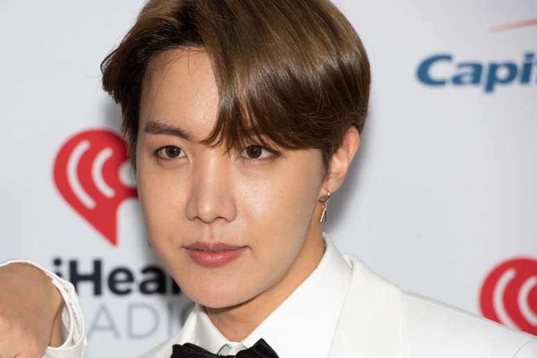 J-Hope chama aten&ccedil;&atilde;o pela energia contagiante e pelas performances marcantes nos palcos 