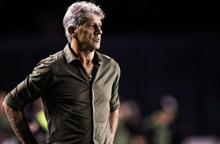 Renato tem dado mais chances para Adson &ndash;