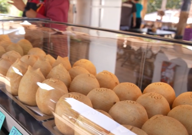 Coxinhas gigantes de Gavi&atilde;o Peixoto s&atilde;o atra&ccedil;&atilde;o na cidade