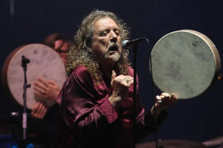 Robert Plant &eacute; uma das atra&ccedil;&otilde;es do C6 Fest. Na foto, show do cantor no Lollapalooza Brasil em 2015.