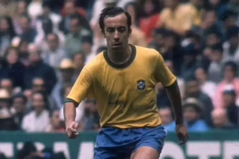 Tost&atilde;o em a&ccedil;&atilde;o com&nbsp; camisa da Sele&ccedil;&atilde;o Brasileira &ndash;