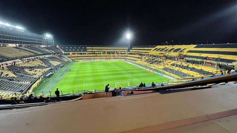Veja fotos do est&aacute;dio do Pe&ntilde;arol, no Uruguai, que receber&aacute; o Corinthians pela Copa Libertadores