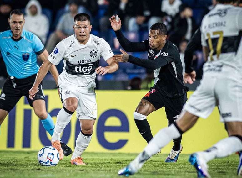 Vasco perdeu para o Olimpia na Sul-Americana &ndash;