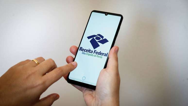 O cruzamento eletr&ocirc;nico &eacute; um dos pilares do controle do Imposto de Renda no Brasil. O pa&iacute;s investe h&aacute; anos em sistemas que recebem e processam grandes volumes de informa&ccedil;&otilde;es, permitindo identificar padr&otilde;es suspeitos de forma automatizada &ndash; depositphotos.com / sidneydealmeida