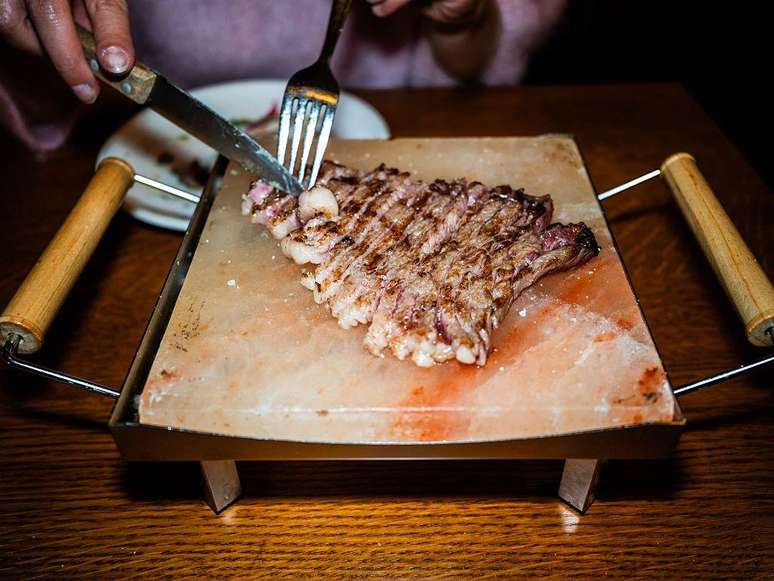 O quilo do Wagyu categoria A5 custa em m&eacute;dia R$ 1.000 no Brasil