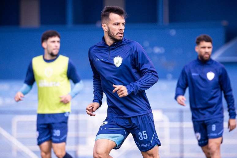 Vit&oacute;ria &eacute; fundamental para o Tubar&atilde;o &ndash;