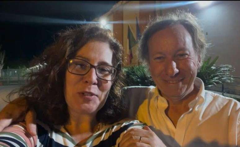 Carla Zambelli gravou v&iacute;deo ap&oacute;s ser solta na It&aacute;lia nesta sexta-feira (22/5)