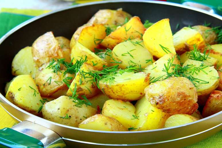 Batata assada com dill 