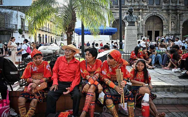 Metade da popula&ccedil;&atilde;o guna do Panam&aacute; vive atualmente em centros urbanos.