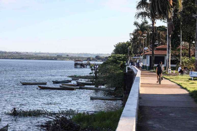 Em Altamira, muitas comunidades ribeirinhas dependem de barcos para acessar escolas, postos de sa&uacute;de e com&eacute;rcio &ndash; Marcelo Seabra / Ag. Par&aacute; / Secretaria de Comunica&ccedil;&atilde;o / Governo do Par&aacute;