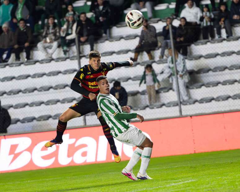 Juventude e Sport mediram for&ccedil;as na noite deste s&aacute;bado (24), pela S&eacute;rie B do Brasileiro &ndash;