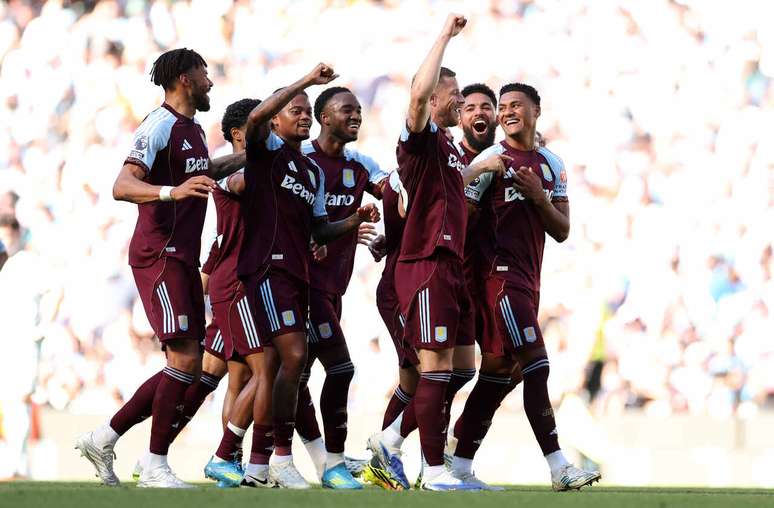 Aston Villa dominou a a partida &ndash;
