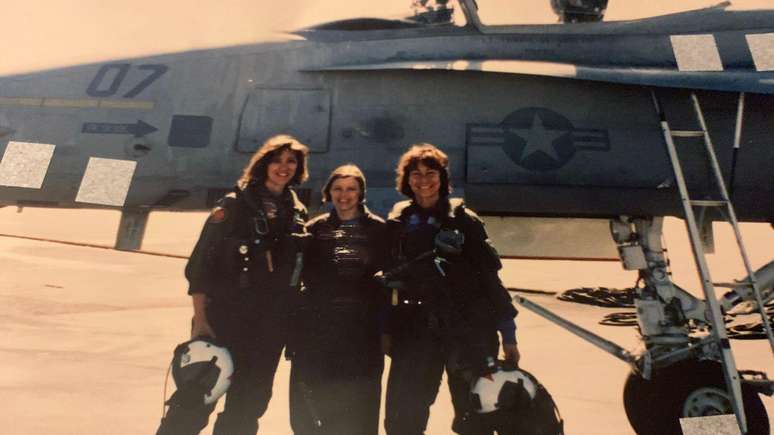 Shults teve de suportar v&aacute;rias rejei&ccedil;&otilde;es antes de conseguir assumir o comando de um avi&atilde;o de ca&ccedil;a