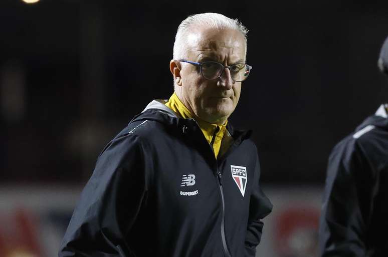 Dorival mostrou preocupa&ccedil;&atilde;o com falta de pe&ccedil;as no S&atilde;o Paulo &ndash;