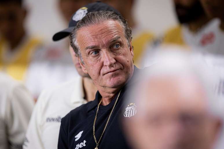 Cuca, t&eacute;cnico do Santos 