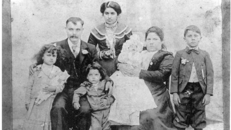Fam&iacute;lia de judeus sefarditas no Brasil, s&eacute;culo XIX.