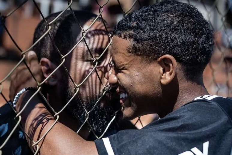 Negocia&ccedil;&atilde;o imediata &eacute; invi&aacute;vel por idade do jogador &ndash;