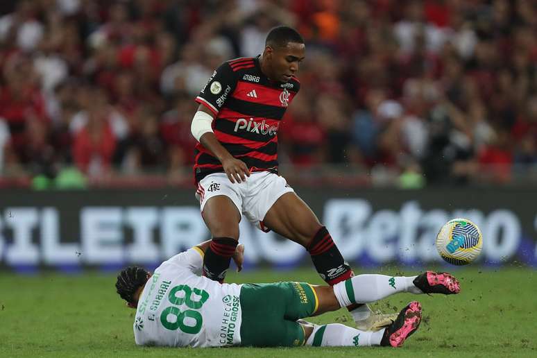 Lorran na &uacute;ltima passagem pelo Flamengo (Photo by Wagner Meier/Getty Images)