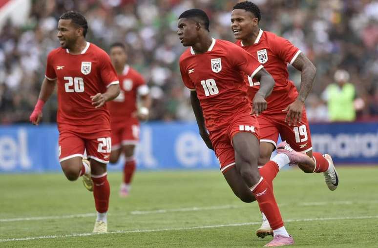 Kadir em campo pela sele&ccedil;&atilde;o do Panam&aacute; &ndash; Divulga&ccedil;&atilde;o/@fepafut