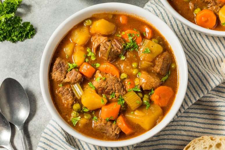 Carne de panela com legumes 