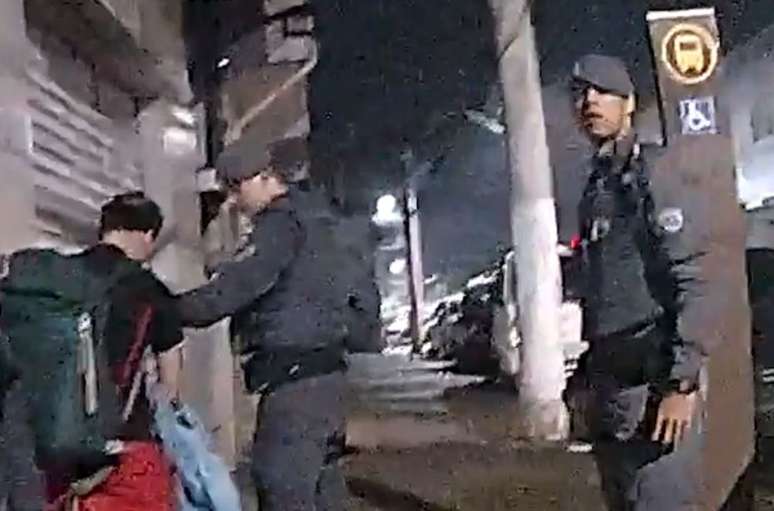 Agressor foi preso pela PM ap&oacute;s mulher ligar para 190 e simular pedido de pizza