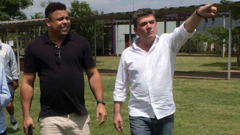 Andr&eacute;s Sanchez trouxe Ronaldo ao Corinthians