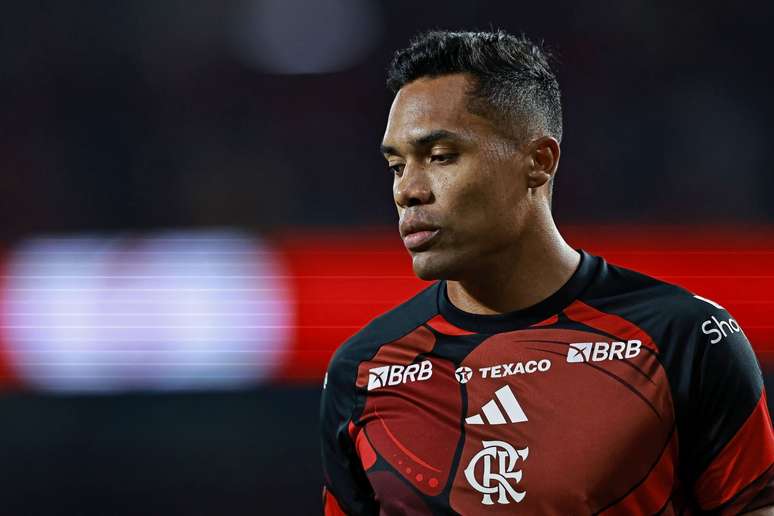 Alex Sandro atuando pelo Flamengo 