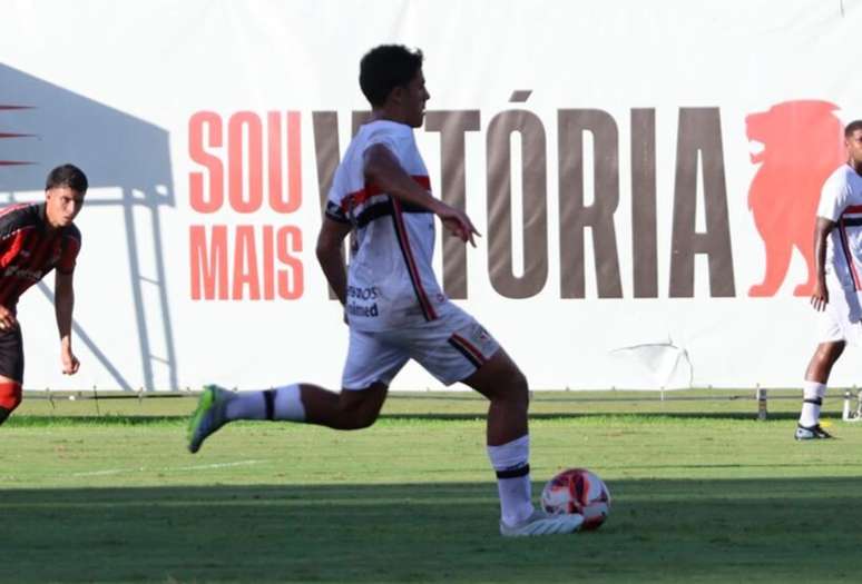 Com a vit&oacute;ria, o Tricolor chegou aos 18 ponts-