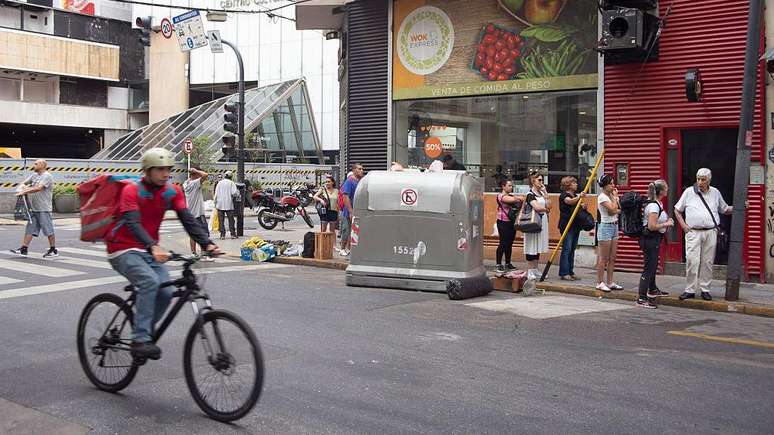 O emprego informal atingiu 43% do total de empregos na Argentina