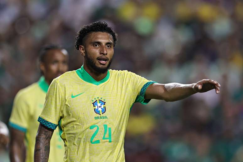 &Eacute;derson atuando pela Sele&ccedil;&atilde;o Brasileira 