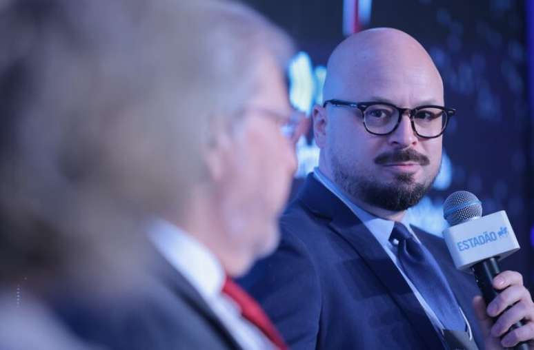 Magno Karl afirmou que a perda de legitimidade do Judici&aacute;rio amea&ccedil;a diretamente a democracia